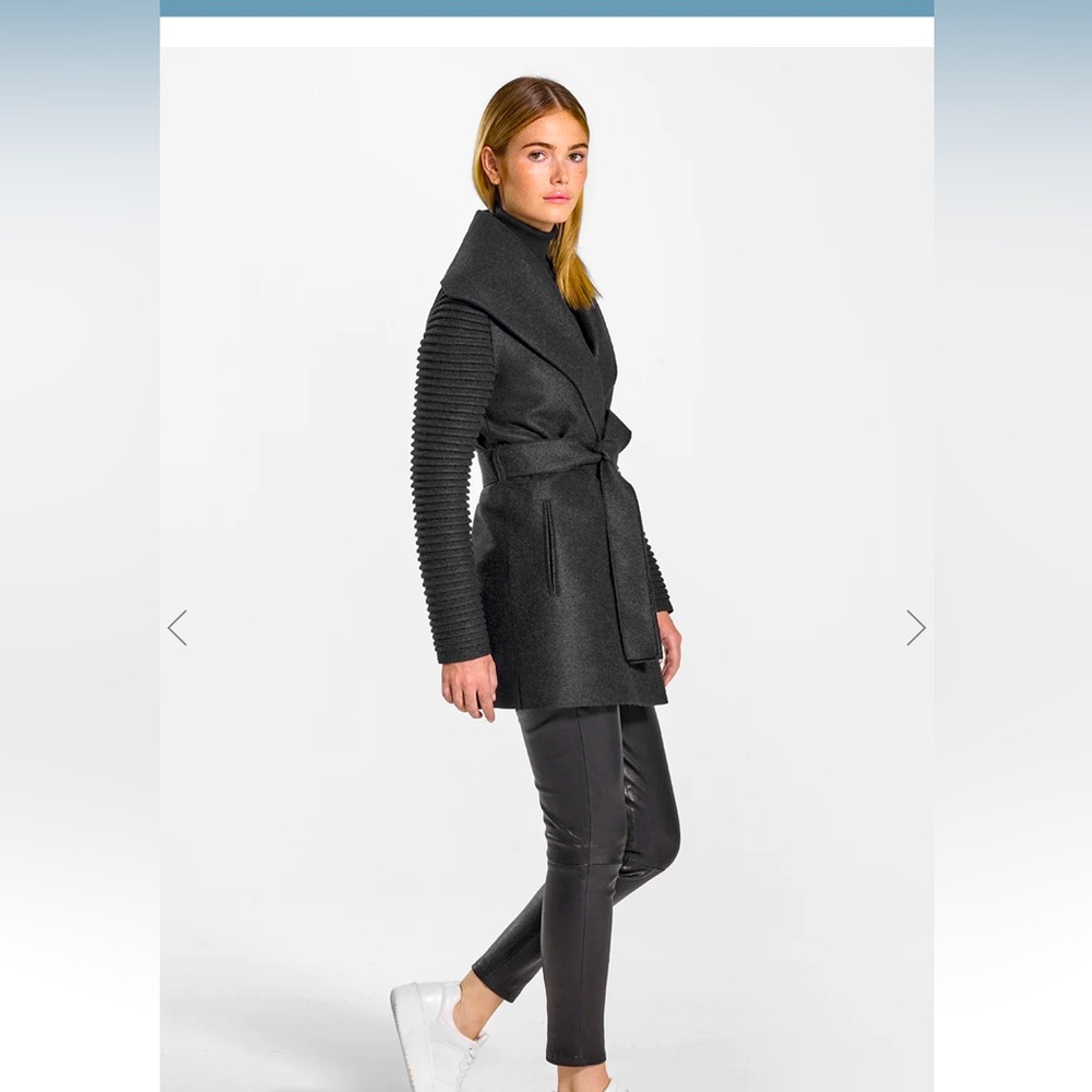 Sentaler Wrap Coat with Ribbed Sleeves in Black XS